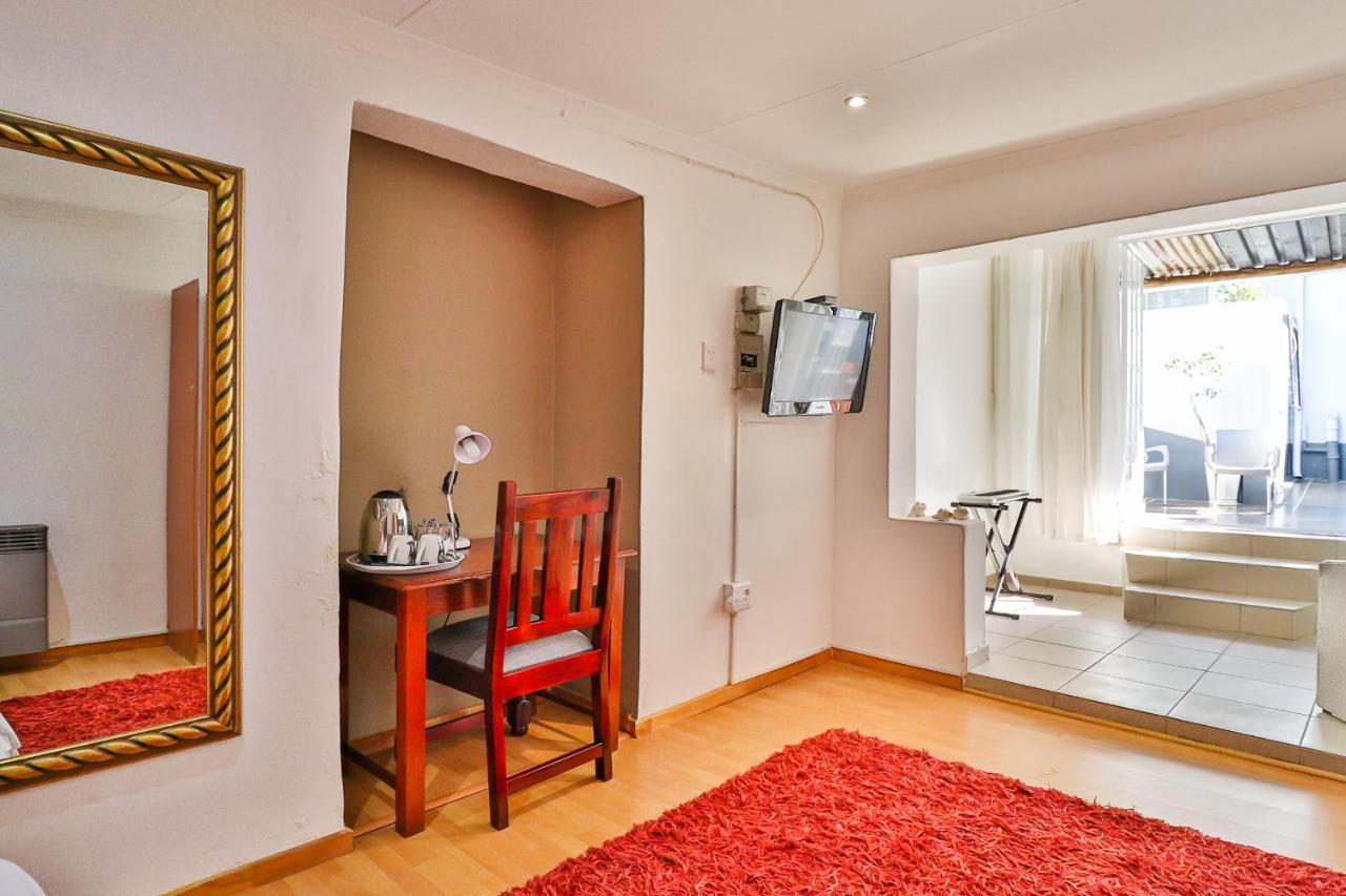 Sunbury Bed And Breakfast Johannesburg Esterno foto