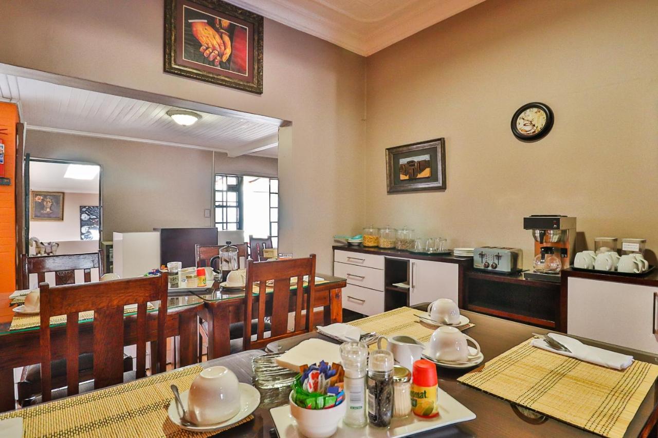 Sunbury Bed And Breakfast Johannesburg Esterno foto