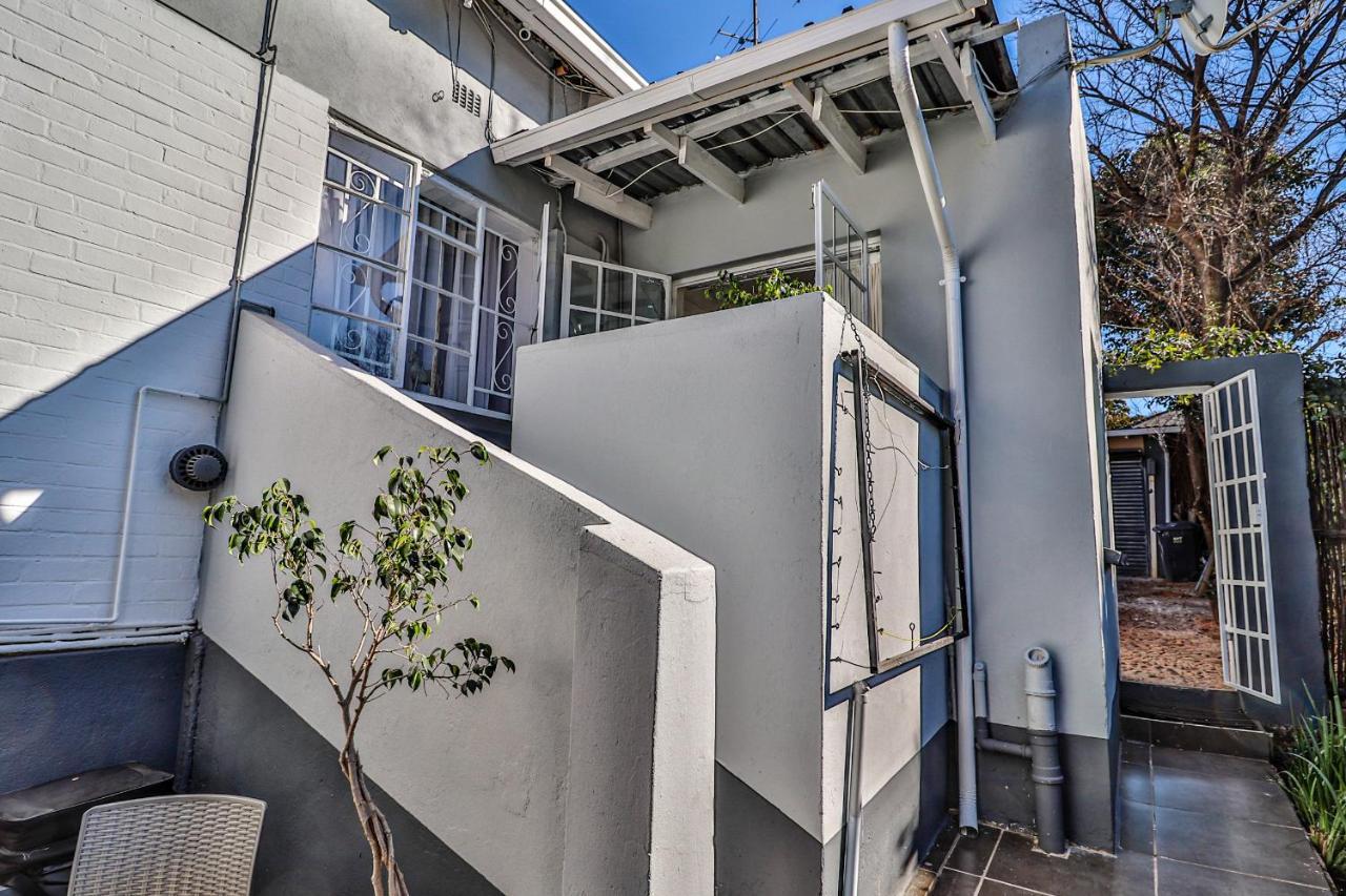 Sunbury Bed And Breakfast Johannesburg Esterno foto
